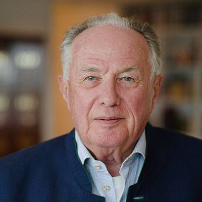 Franz Humerfotografiert in Erlenbach am 2. Mai 2023 Franz Humer
fotografiert in Erlenbach am 2. Mai 2023